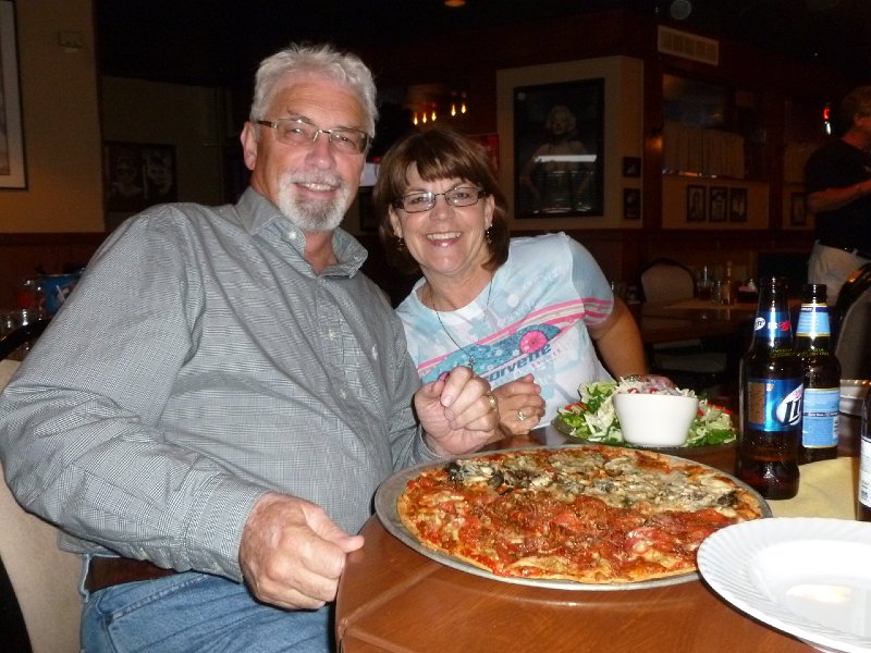 Billies Bistro Happy Hour June 2014 038